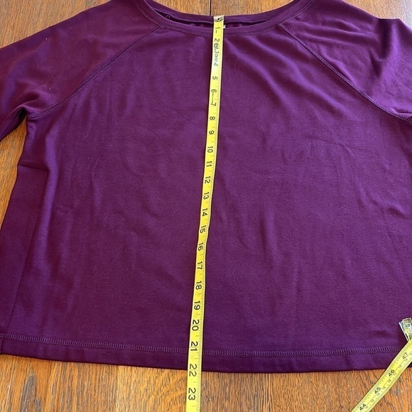 Fabletics Isabel Wide Sleeve Pullover Plum Sweatshirt size M - Picture 8 of 12
